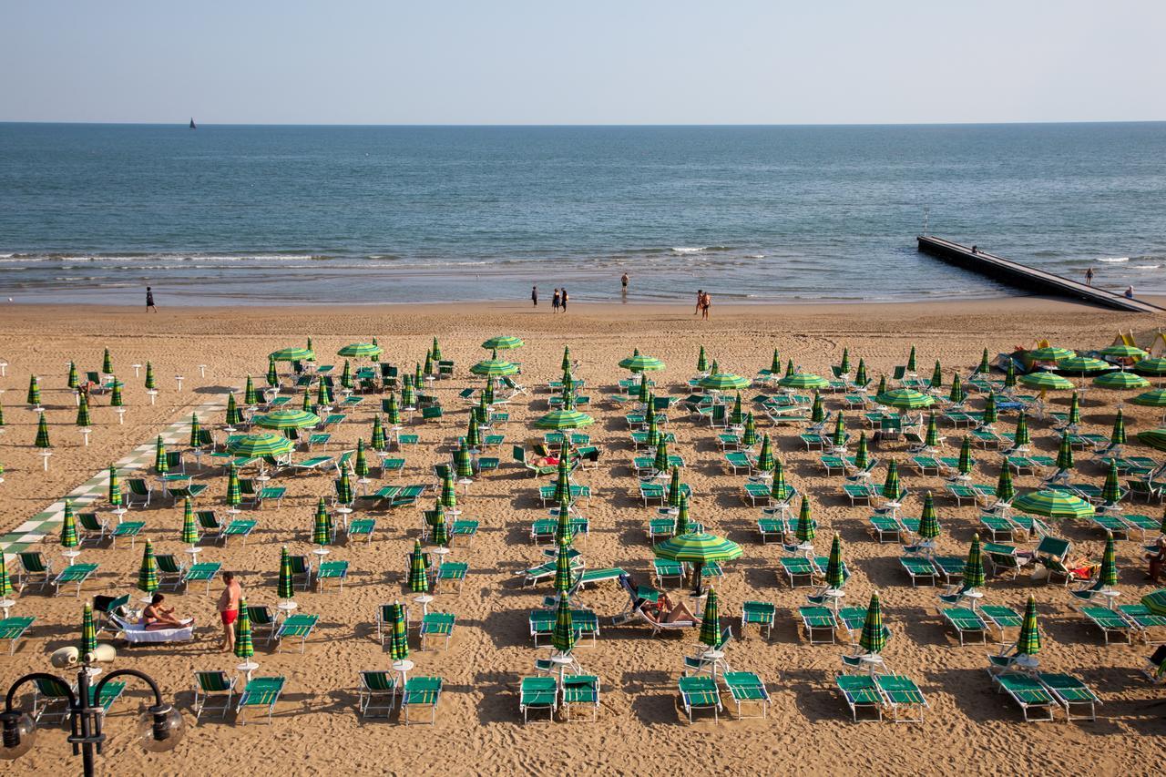 Hotel Ancora Lido di Jesolo Esterno foto