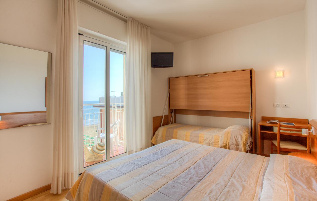 Hotel Ancora Lido di Jesolo Esterno foto
