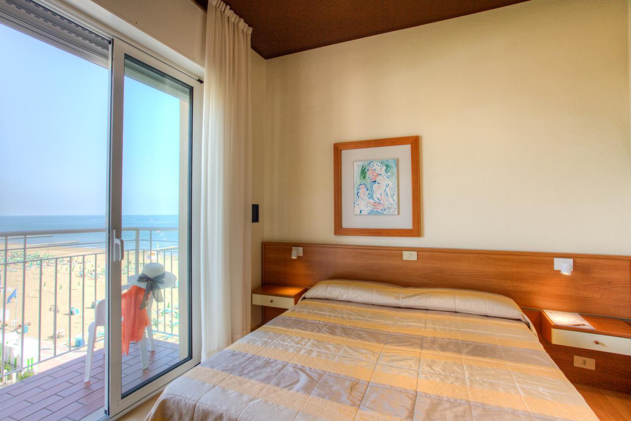 Hotel Ancora Lido di Jesolo Esterno foto