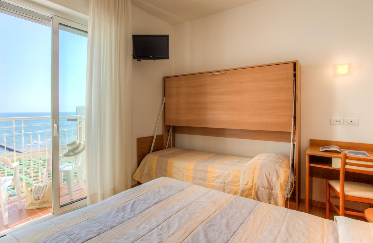 Hotel Ancora Lido di Jesolo Esterno foto