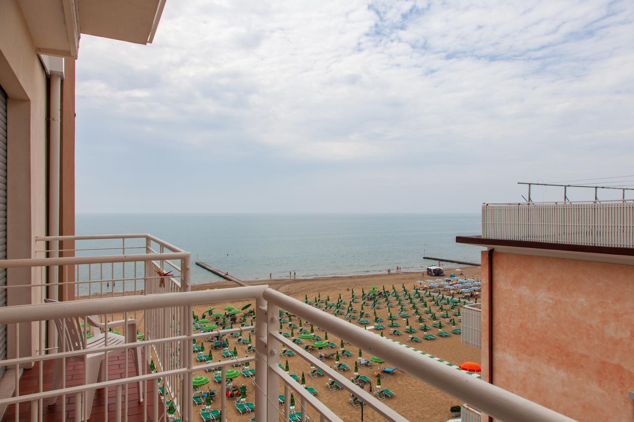 Hotel Ancora Lido di Jesolo Esterno foto